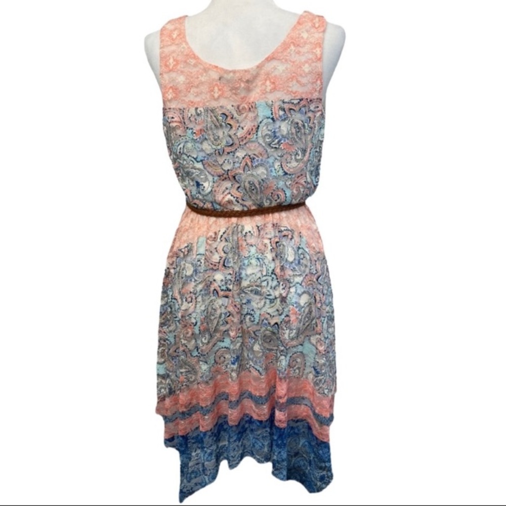 Dress with belt